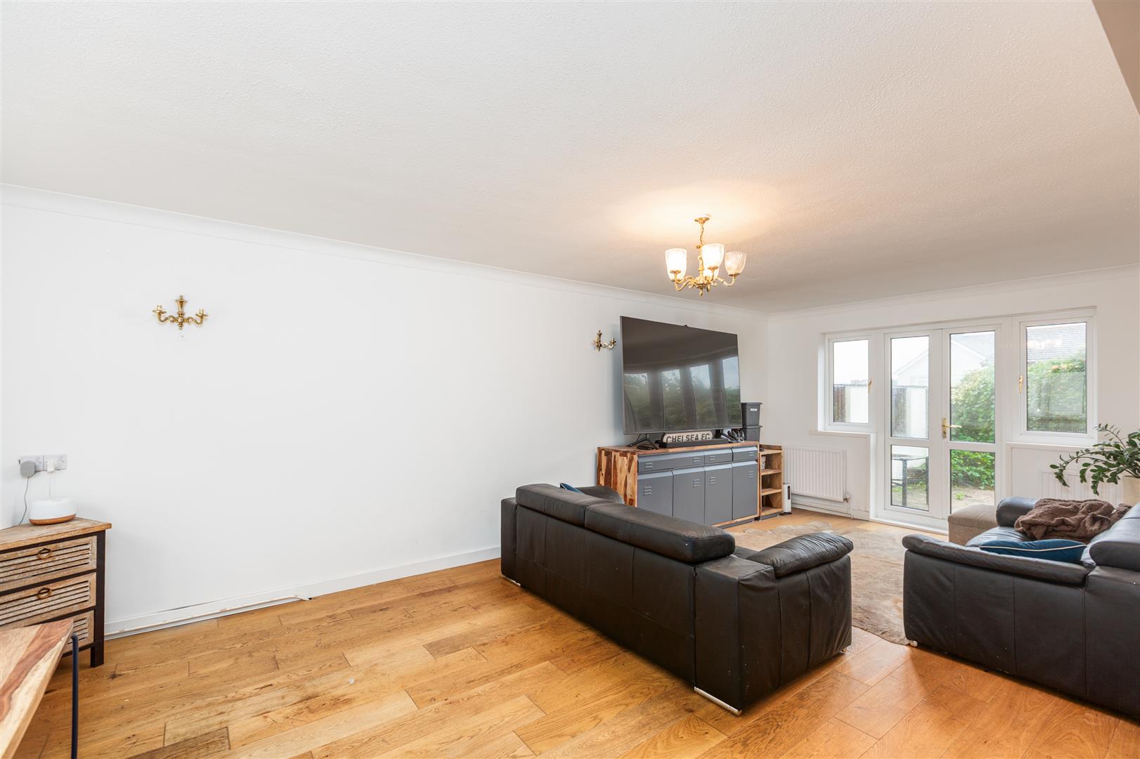 Llanmorlais, Swansea, SA4 3RY